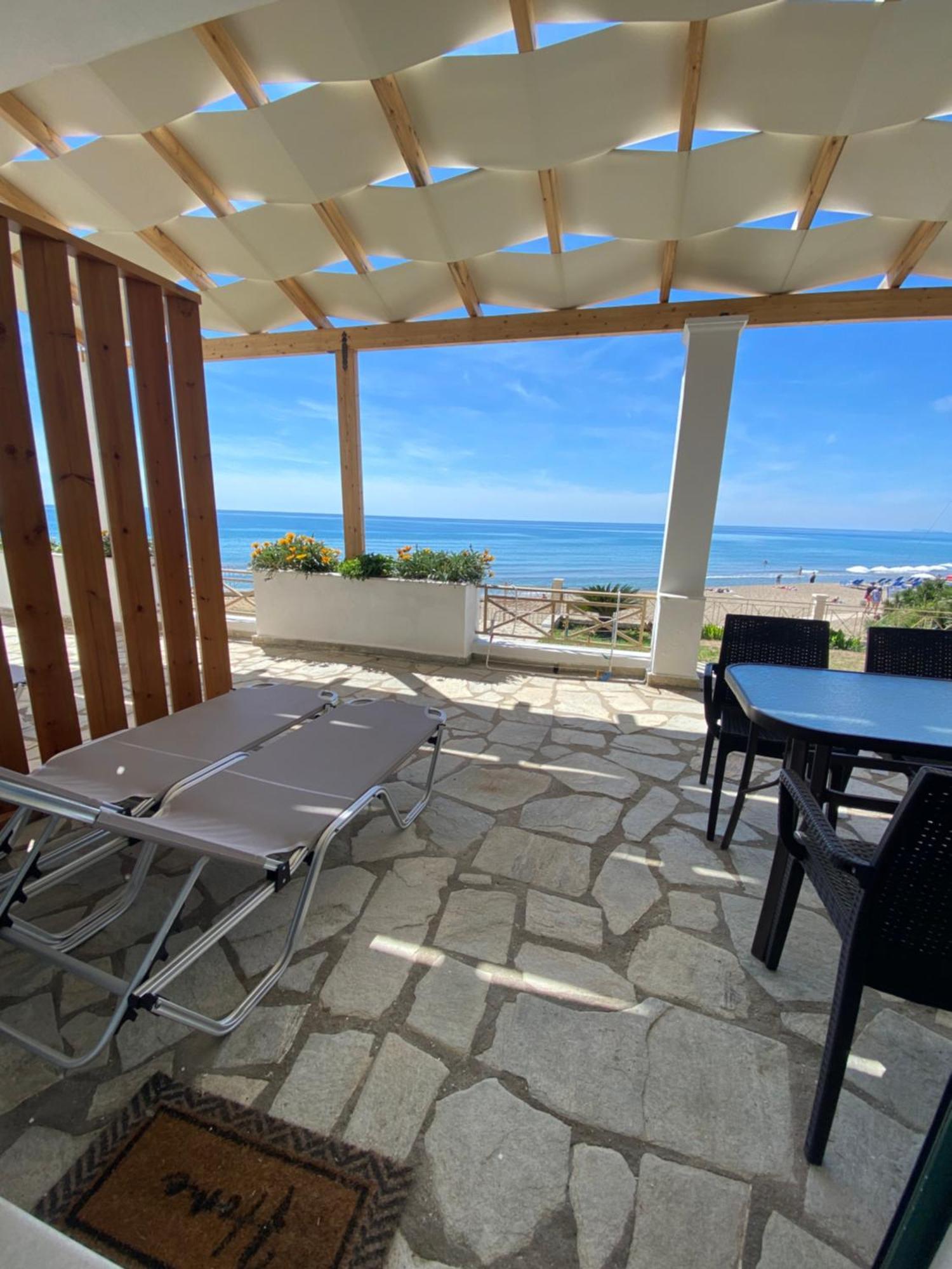 Nereides Apartments Agios Gordios  Exterior foto